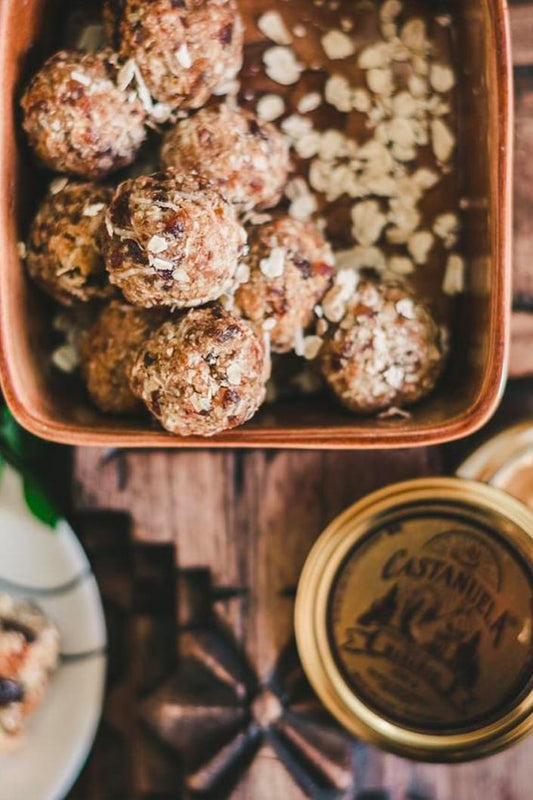 Energy balls de dátiles y crema de marañón