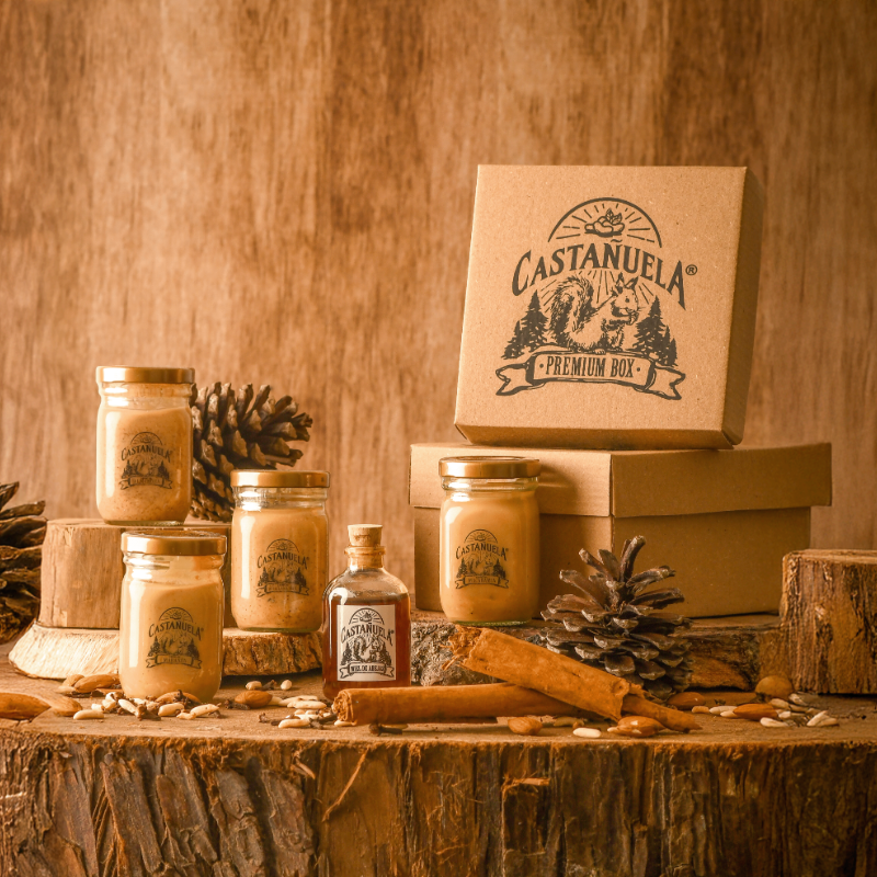 Premium Box Castañuela: variedad de cremas de nueces y miel 100% naturales en caja de regalo